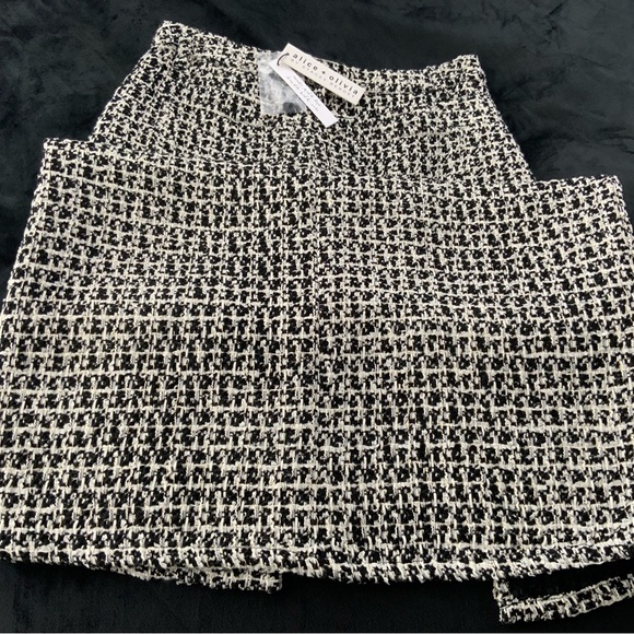Alice + Olivia Black and White Tweed Pencil Skirt
